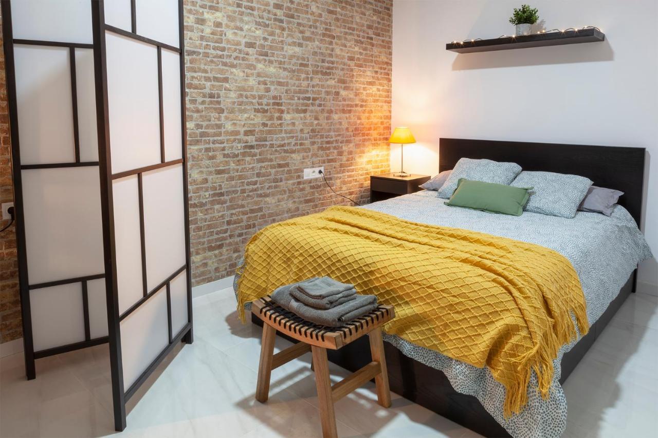 דירות ולנסיה Artistic Digital Retreat-Great Location Near Metro מראה חיצוני תמונה
