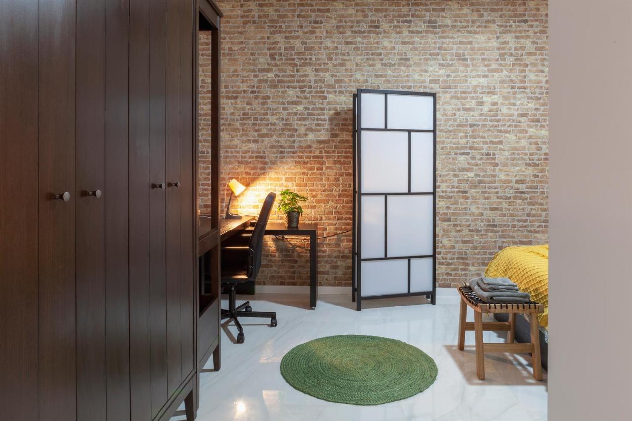 דירות ולנסיה Artistic Digital Retreat-Great Location Near Metro מראה חיצוני תמונה